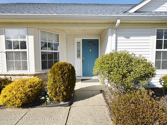 3rd image of 2903 Rock Hill Lane