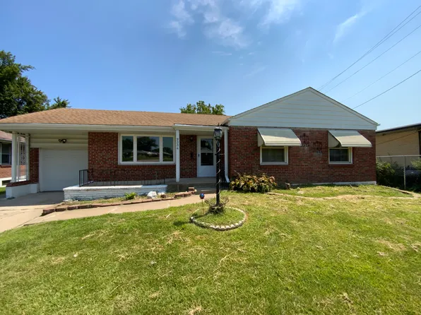 9334 Hathaway Dr, Saint Louis, MO 63136