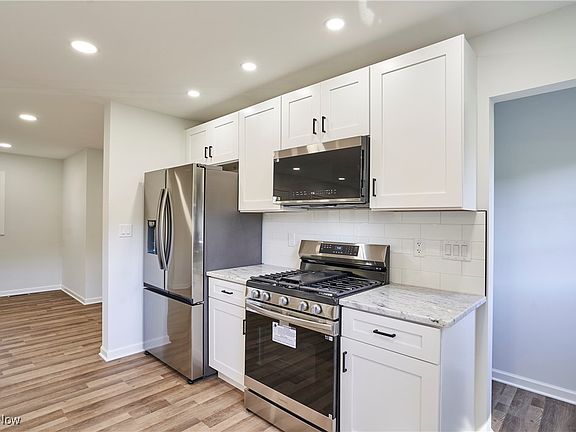 4th image of 4257 N Gilwood Dr