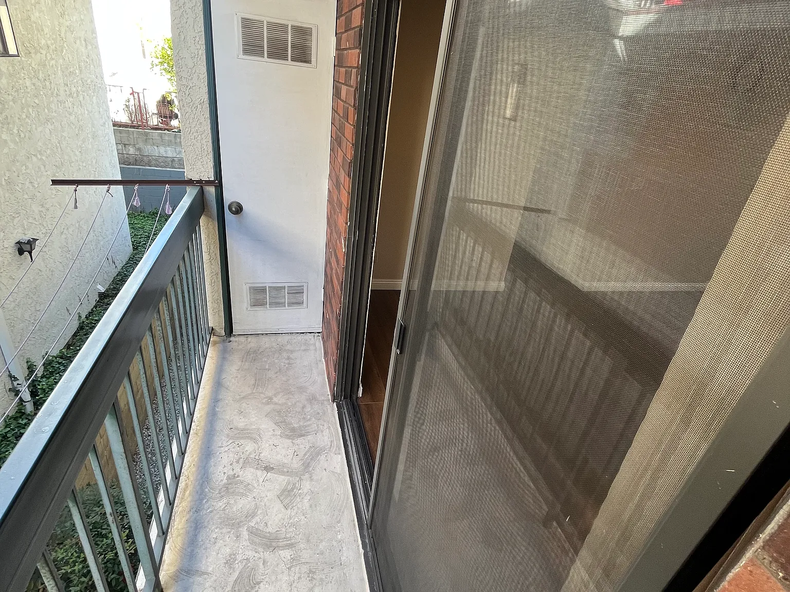 615 Raleigh St — Photo 3