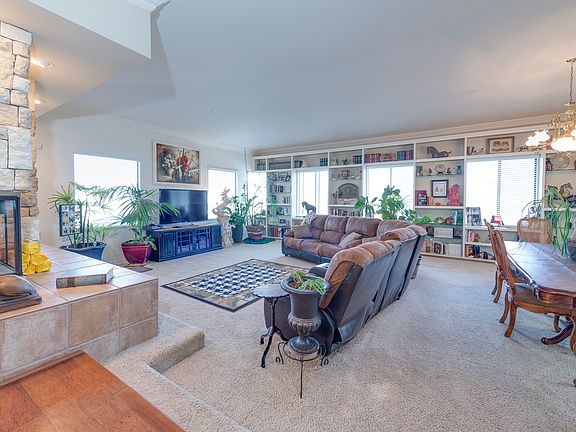 4th image of 21850 Ashbury Pl