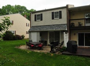 209 Fieldstream Dr, Newark, DE 19702