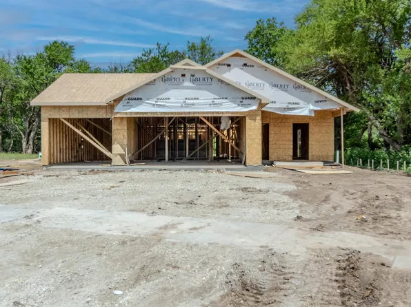 2390 E Thunder St, Wichita, KS 67219