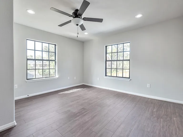7312 Main St — Photo 19