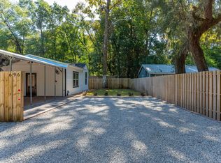 696 Persimmon St, Freeport, FL 32439