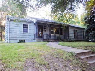 8418 Boone Blvd, Kansas City, MO 64114