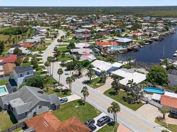 3818 Topsail Trl, New Port Richey, FL 34652