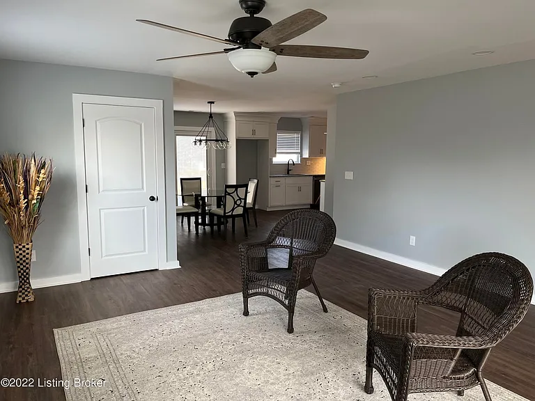 1613 Grove Ave — Photo 26