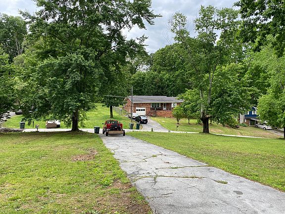 3rd image of 7640 Bonnie Dr