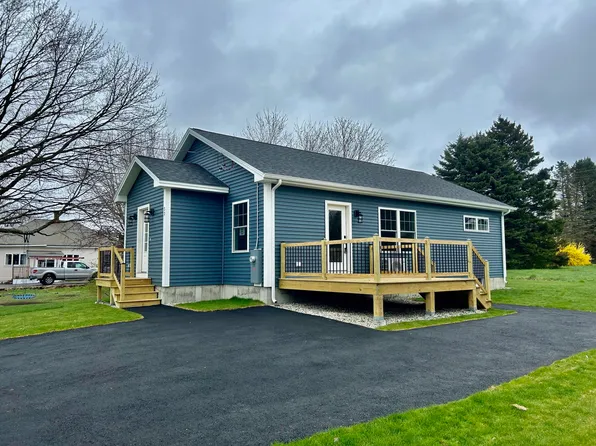 33 Wood Avenue, Saco, ME 04072