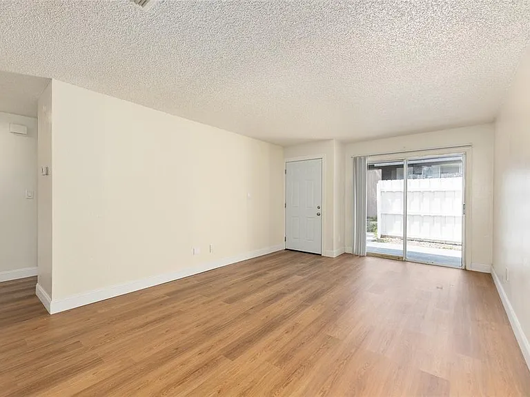 3025 SE 55th Ave — Photo 9