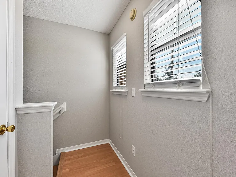 632 Briar Way Ln — Photo 23