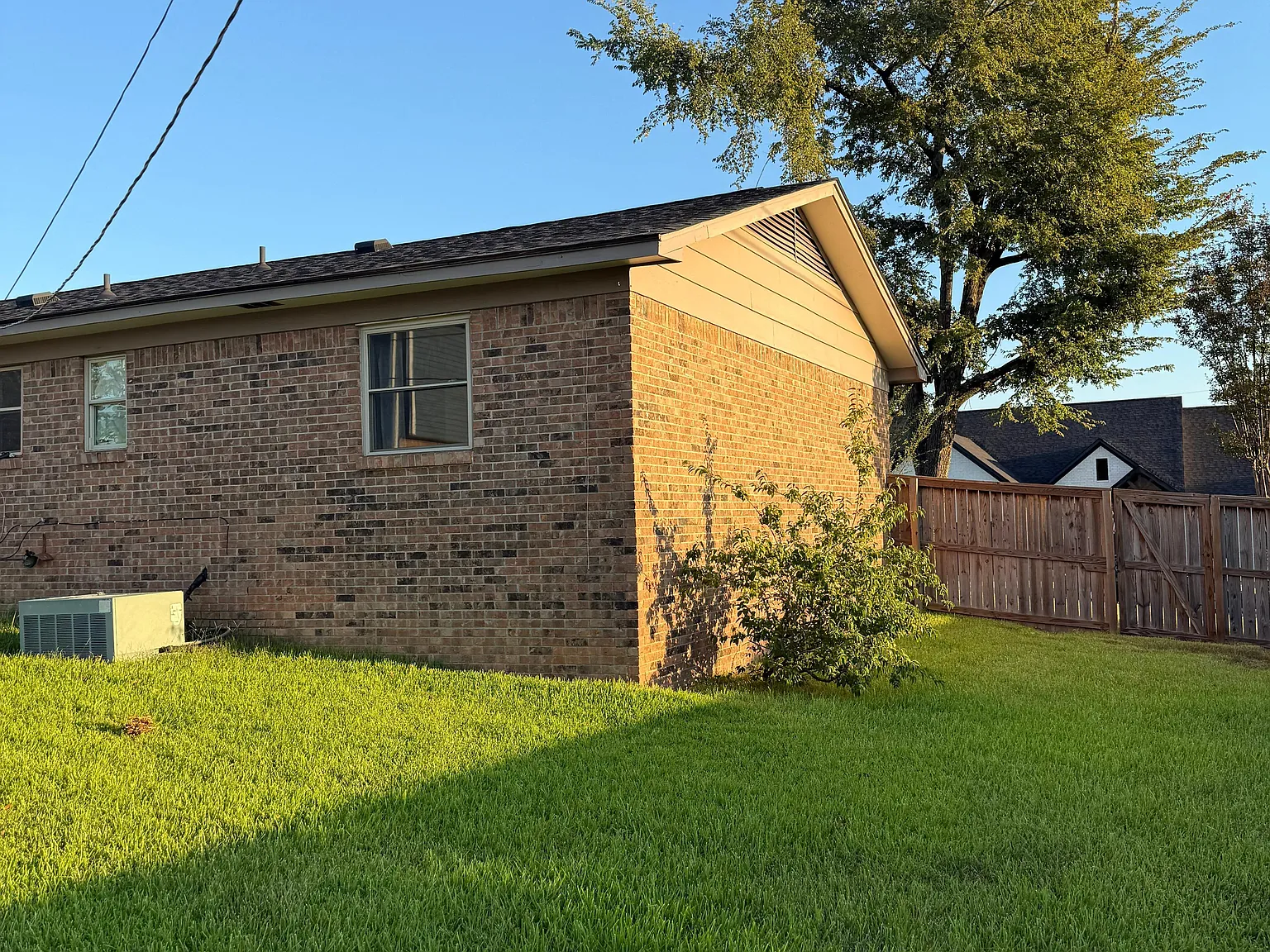 3 bed, 2.5 bath, 1574 sqft, $1,800 — Photo 4