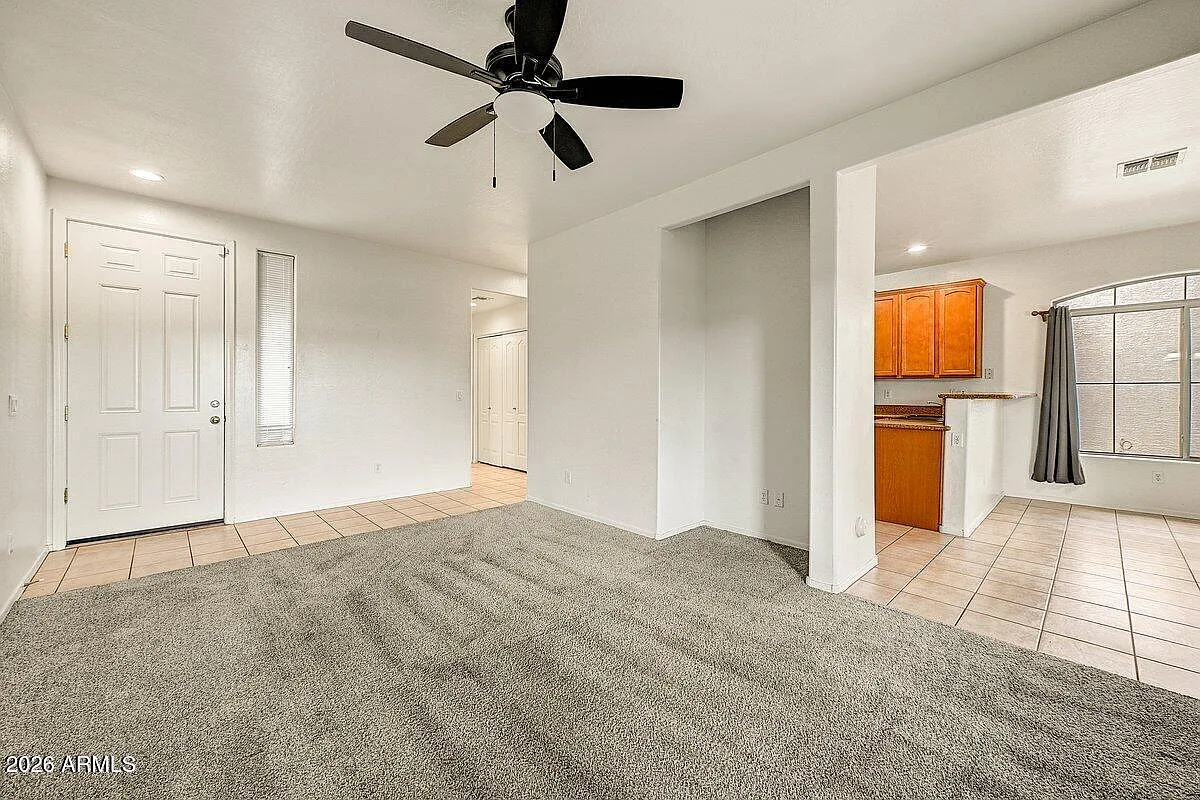 3 bed, 2.5 bath, 1594 sqft, $2,150 — Photo 4