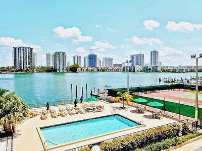 2750 NE 183rd St APT 1410, Aventura, FL, 33160