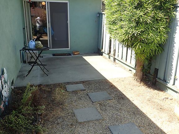 3rd image of 583 E Fremont Ave