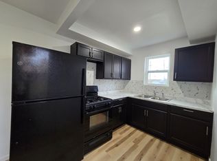 1221 E 170th St, Cleveland, OH