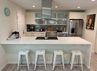 203 Oneawa St, Kailua, HI 96734