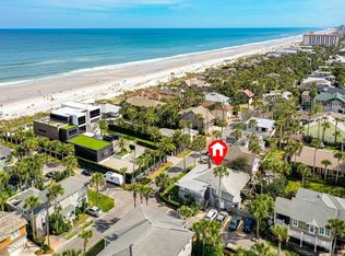 122 6th St, Atlantic Beach, FL 32233