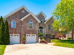 8518 William Cummins Ct, Louisville, KY 40228