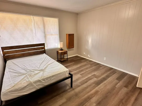 (undisclosed Address), Fort Worth, TX 76112