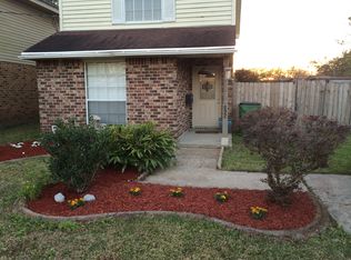 692 Oak Ave, Harahan, LA 70123