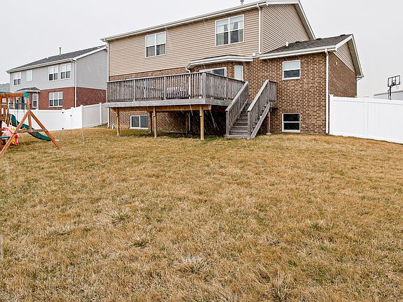 2nd image of 25052 Aspen Ln