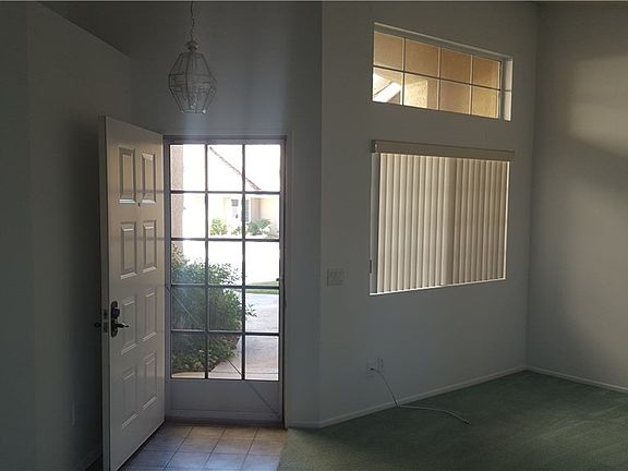 5th image of 629 La Quinta Dr