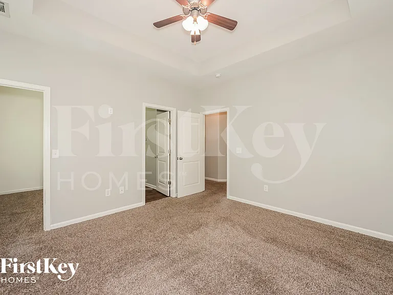 975 Treymont Way — Photo 15