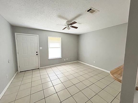 2nd image of 2509 Belair Dr N