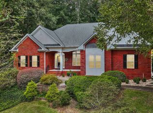 1821 Wesleyan Ln, Loganville, GA 30052