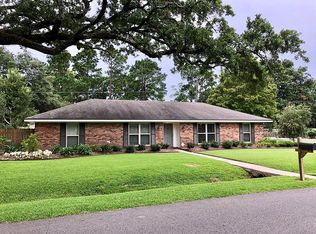 300 Kim Dr, Lafayette, LA 70503