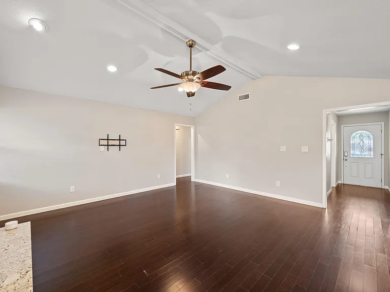 8511 Daleview Dr — Photo 6