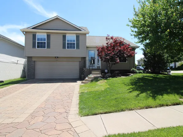 16717 Grant St, Omaha, NE 68116