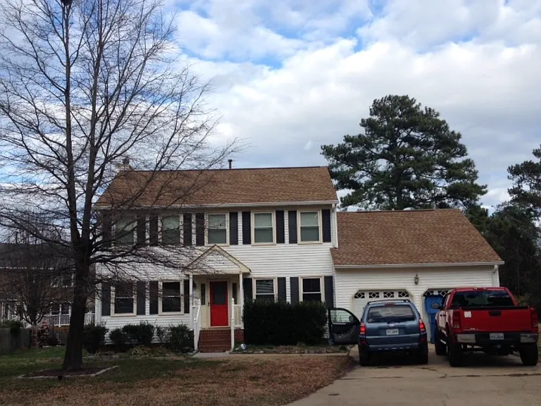 412 Carolanne Point Cir — Photo 1