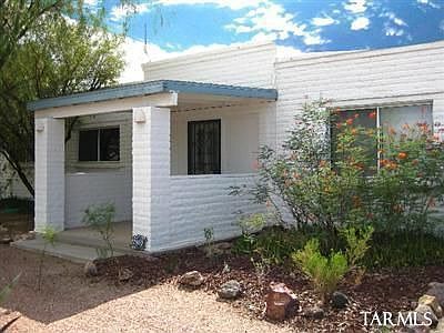 2nd image of 2905 N Silver Spur Dr