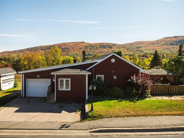 1926 Commerciale St, Haut Madawaska, NB E7A 1A9