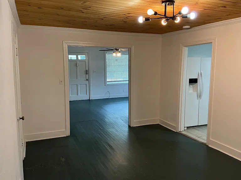 318 Linden St — Photo 4