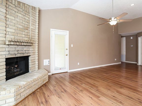 3rd image of 3311 Hartfield Ln