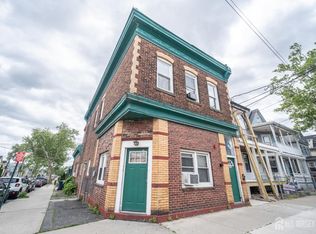 201 Gordon St, Perth Amboy, NJ 08861