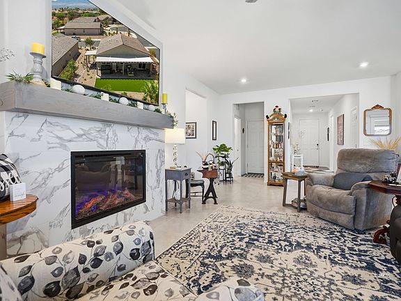 2nd image of 1067 Overlook Ln