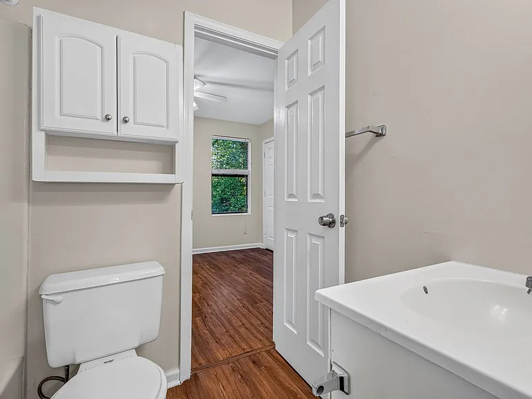 6239 Lucille Dr — Photo 21
