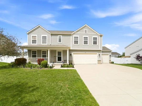 302 E 130th Ln, Crown Point, IN 46307