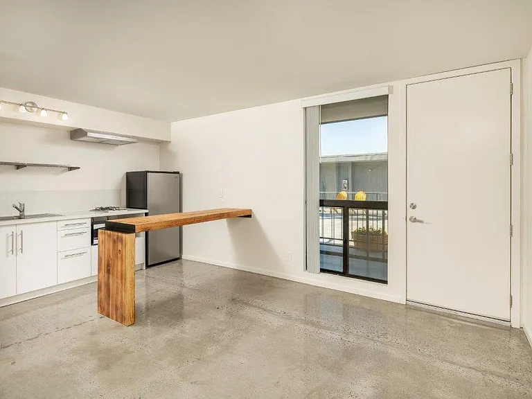 Duo Apartments — Photo 8