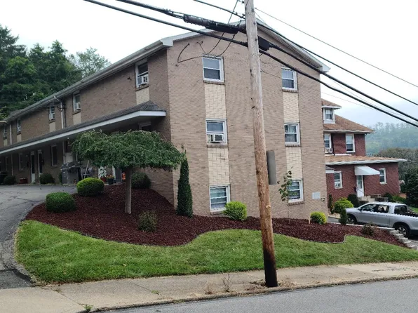 212 Greenside Ave APT 2, Canonsburg, PA 15317