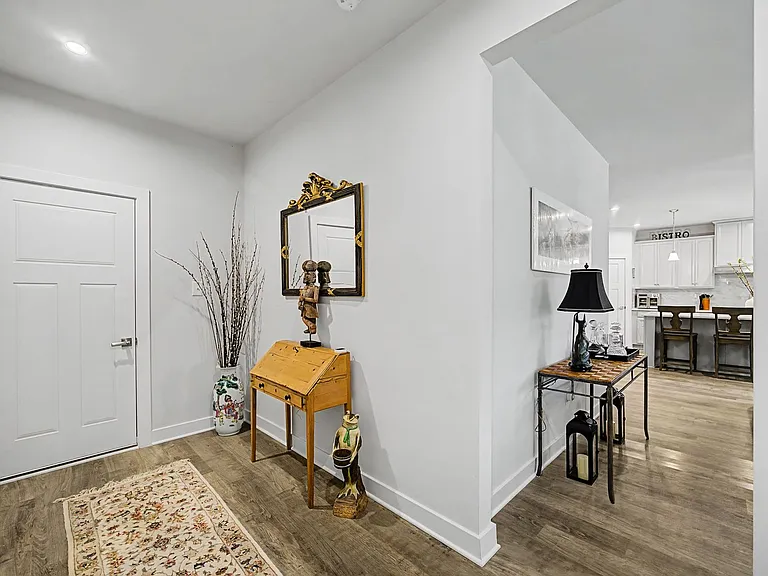 18307 Sagamore Dr — Photo 25