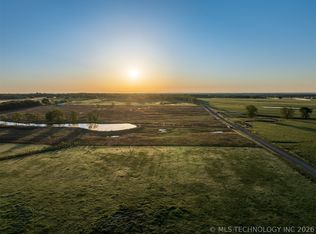 4 N 300th Rd, Okmulgee, OK 74447