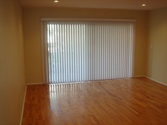 3rd image of 11832 Kiowa Ave APT 8