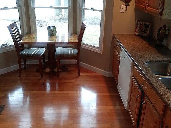 Kitchen breakfast nook