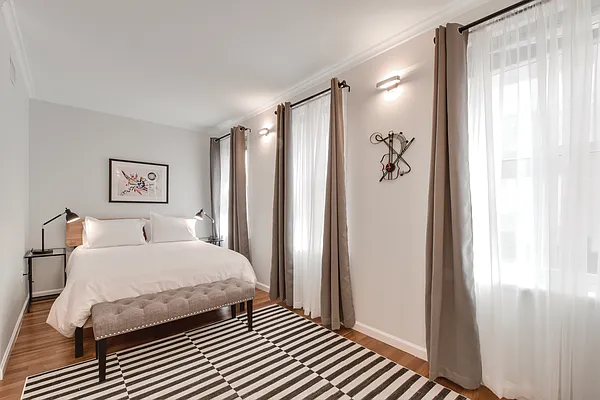 Rented by Oxford Property Group | media 12